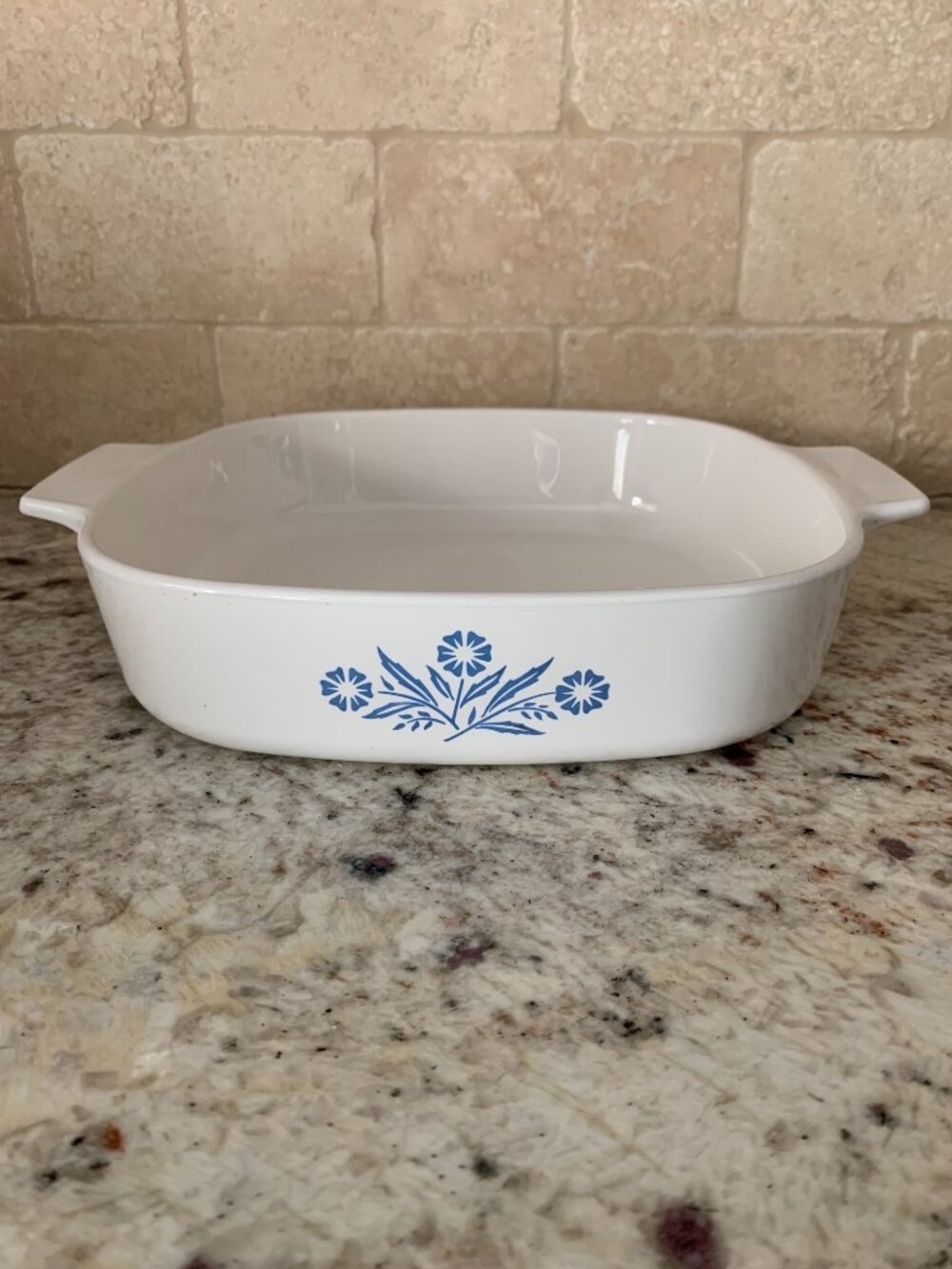 Vintage Corning Ware Blue Cornflower 1QT.